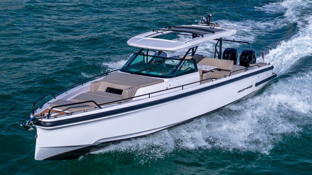 Axopar 38 Sun-Top – Luxury Day Charter in Miami