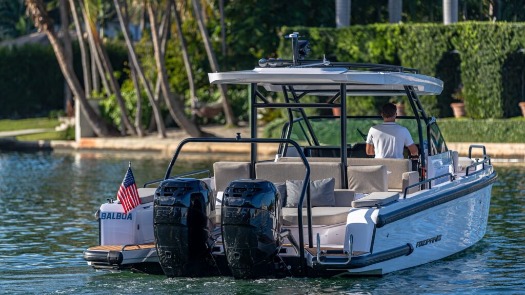 Axopar 38 Sun-Top – Luxury Day Charter in Miami