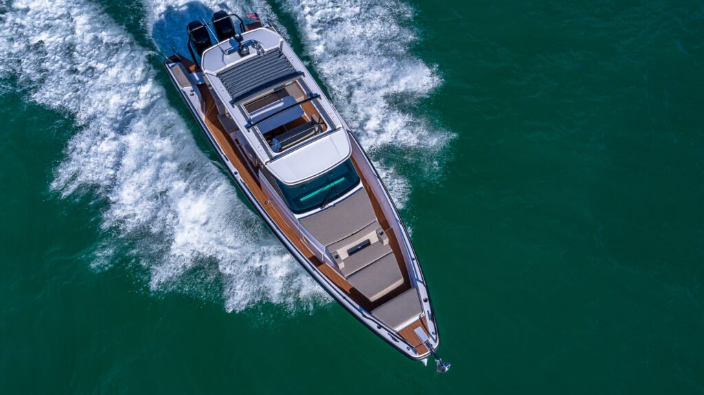Axopar 38 Sun-Top – Luxury Day Charter in Miami