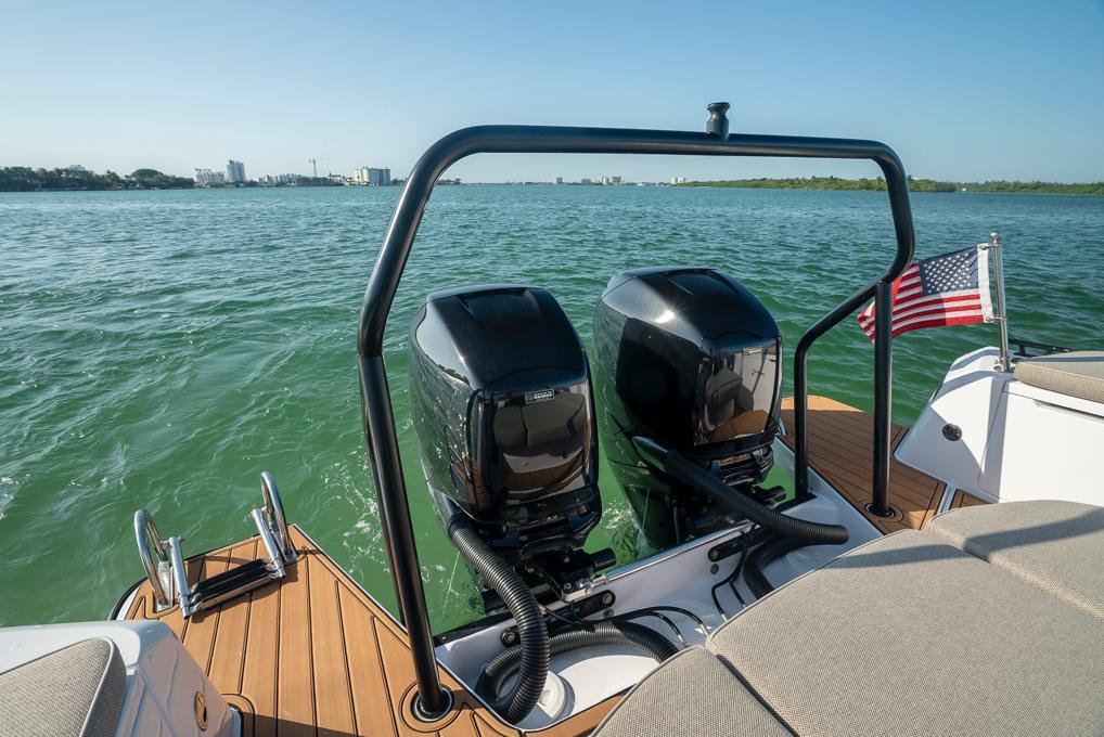 Axopar 38 Sun-Top – Luxury Day Charter in Miami