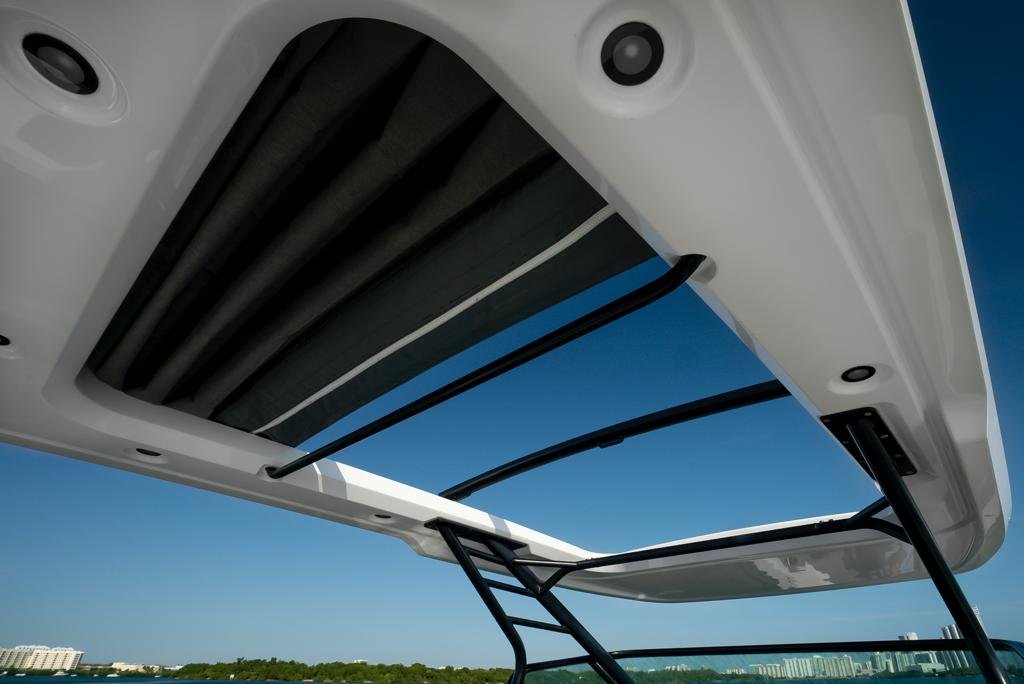 Axopar 38 Sun-Top – Luxury Day Charter in Miami