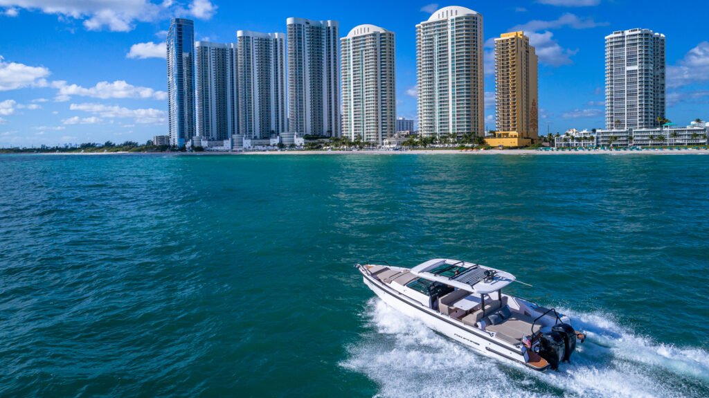 Axopar 38 Sun-Top – Luxury Day Charter in Miami