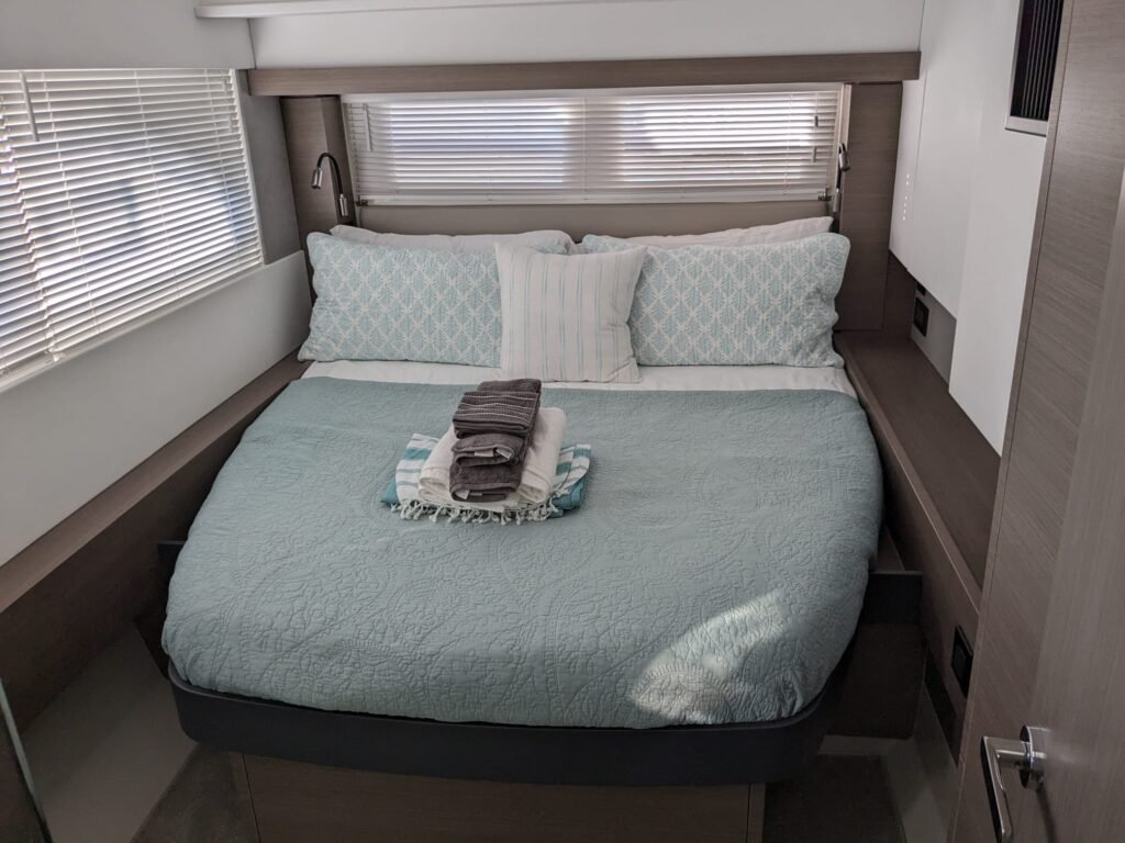 Leopard 53 – Luxury Power Catamaran Charter in Nassau photo 38