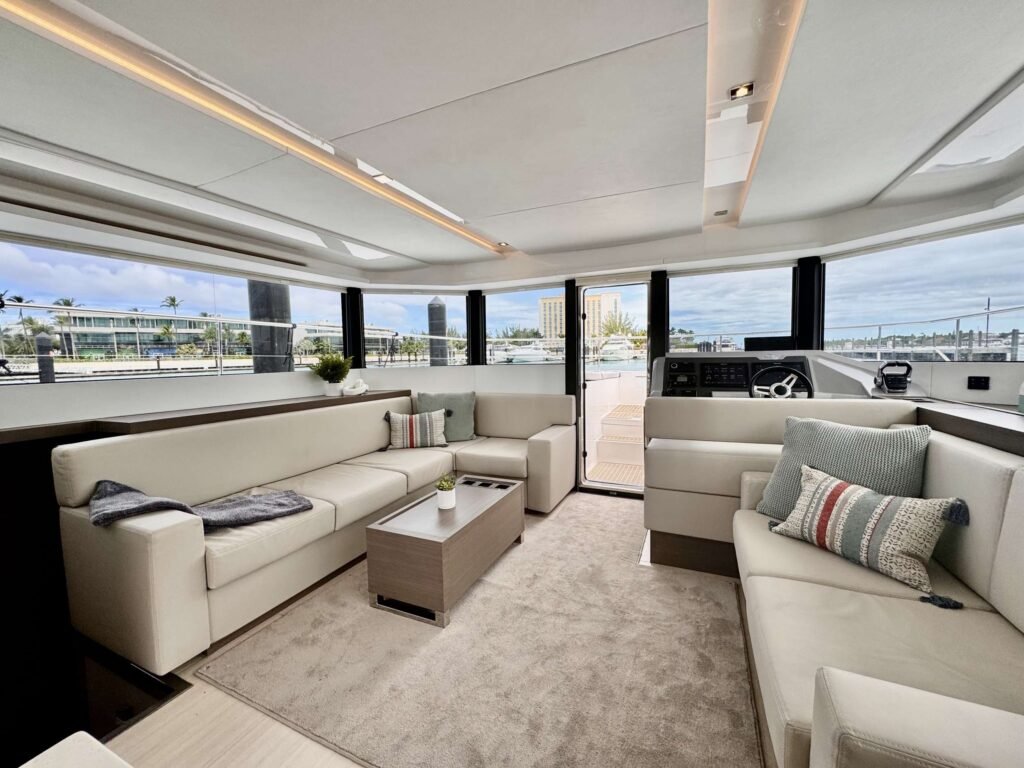 Leopard 53 – Luxury Power Catamaran Charter in Nassau photo 44