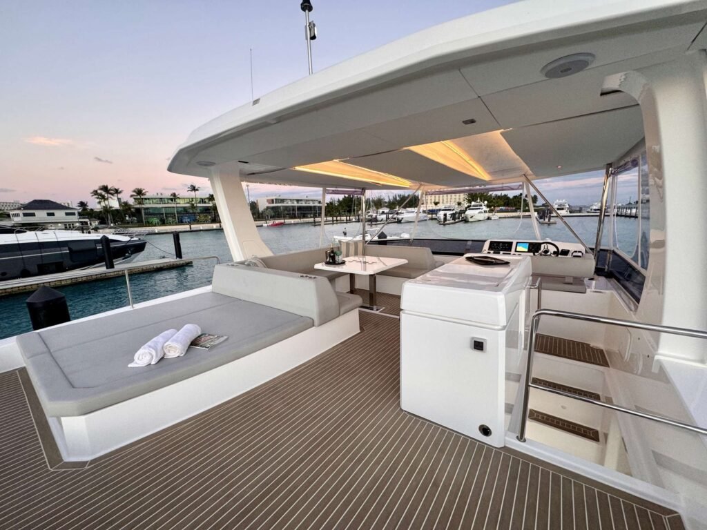 Leopard 53 – Luxury Power Catamaran Charter in Nassau photo 48