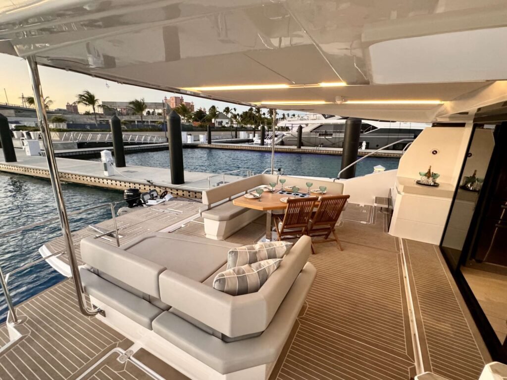 Leopard 53 – Luxury Power Catamaran Charter in Nassau photo 34