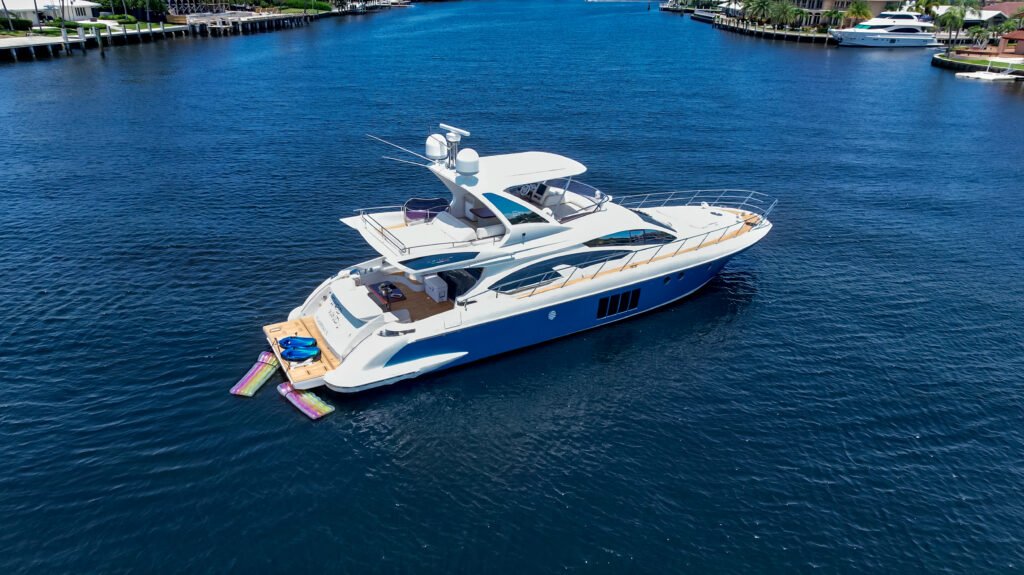 64ft Azimut Flybridge – Fort Lauderdale Luxury Charter photo 23