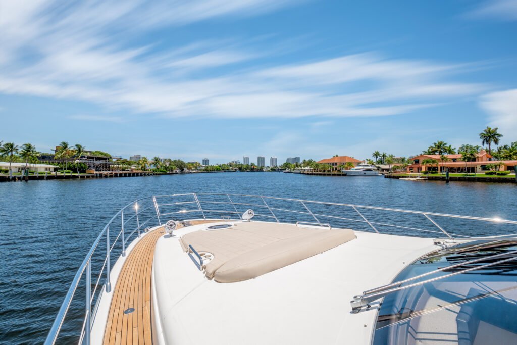 64ft Azimut Flybridge – Fort Lauderdale Luxury Charter photo 30
