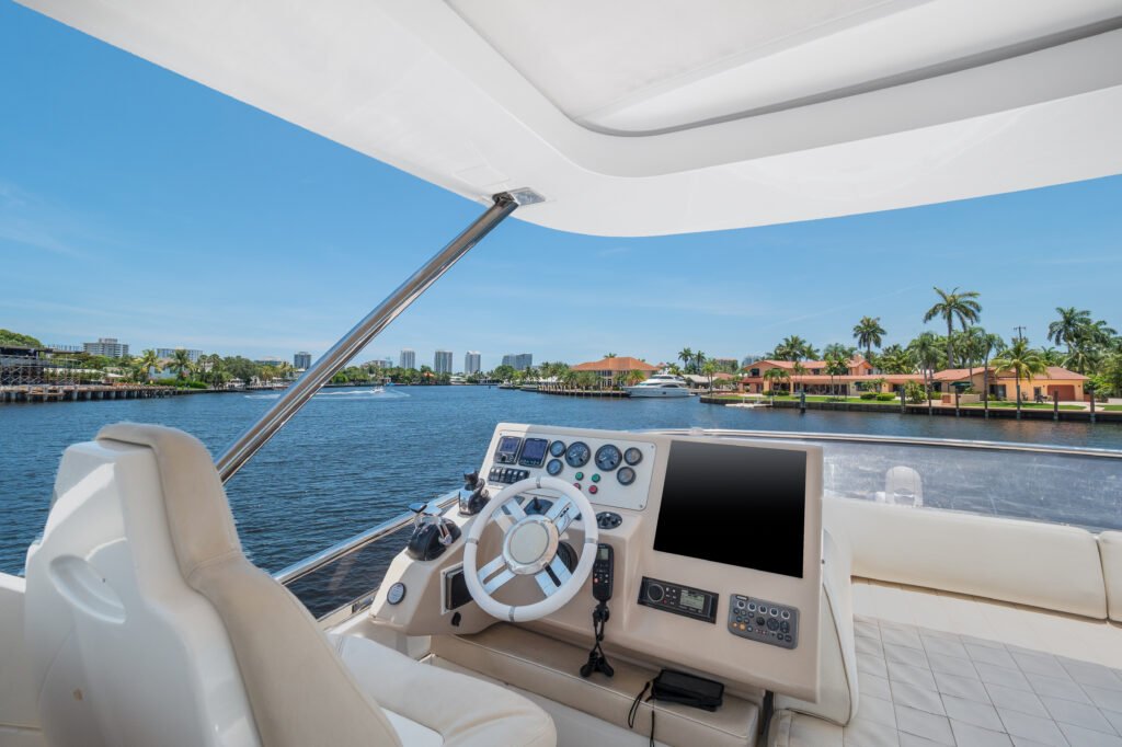 64ft Azimut Flybridge – Fort Lauderdale Luxury Charter photo 33