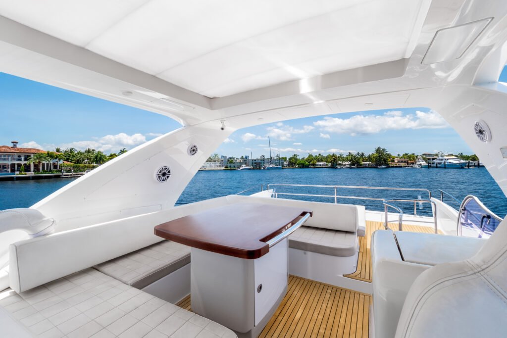 64ft Azimut Flybridge – Fort Lauderdale Luxury Charter photo 34