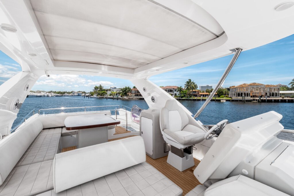 64ft Azimut Flybridge – Fort Lauderdale Luxury Charter photo 41
