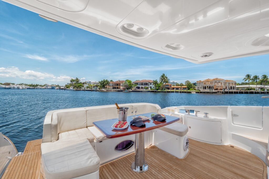 64ft Azimut Flybridge – Fort Lauderdale Luxury Charter photo 43