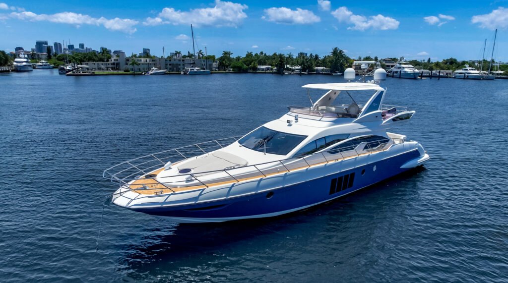 64ft Azimut Flybridge – Fort Lauderdale Luxury Charter photo 18