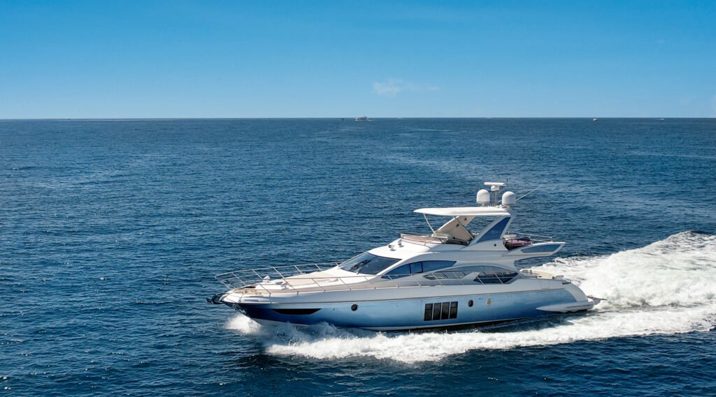 64ft Azimut Flybridge – Fort Lauderdale Luxury Charter photo 16