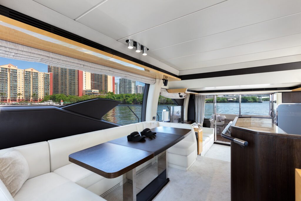 Azimut 68 – Luxury Yacht Charter in Miami photo 18