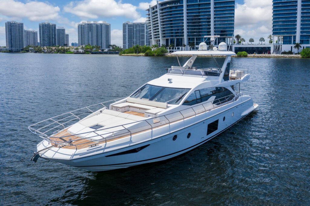 Azimut 68 – Luxury Yacht Charter in Miami photo 43