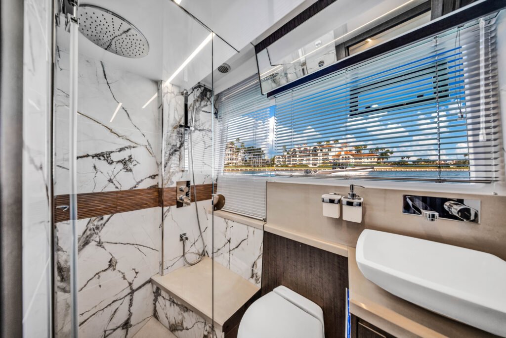 68ft Galeon Fly – Miami Day Charter