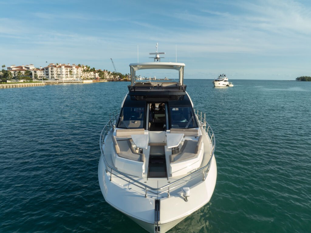 68ft Galeon Fly – Miami Day Charter