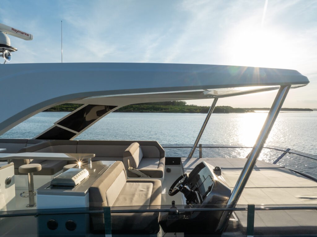 68ft Galeon Fly – Miami Day Charter