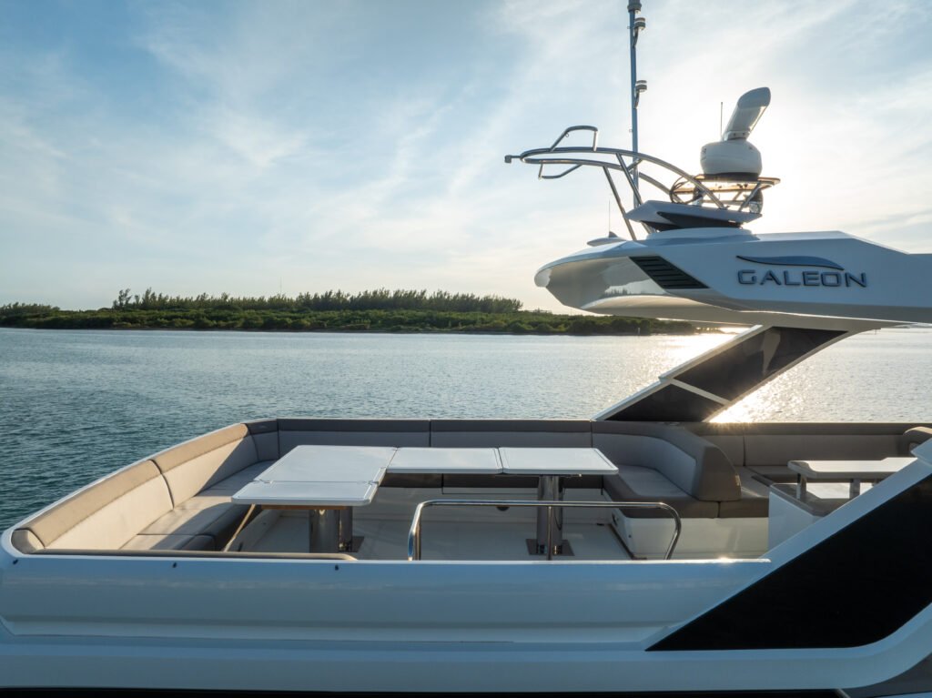 68ft Galeon Fly – Miami Day Charter