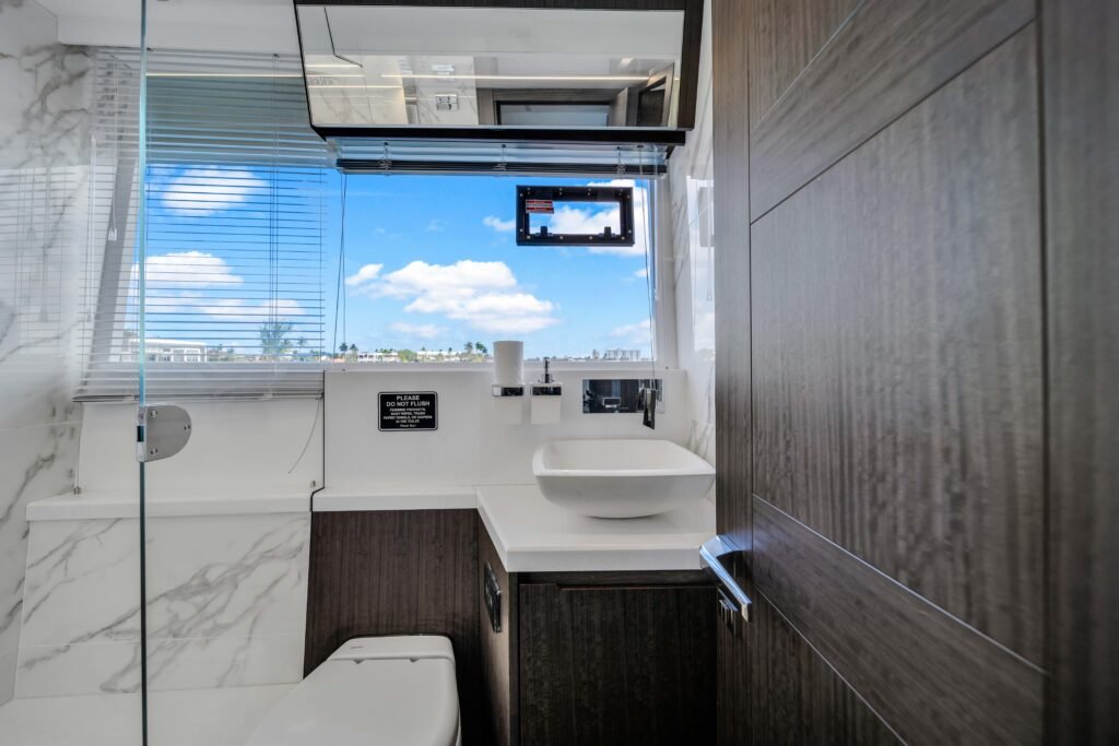 Galeon 640 Fly – Fort Lauderdale & Haulover Day Trips photo 7