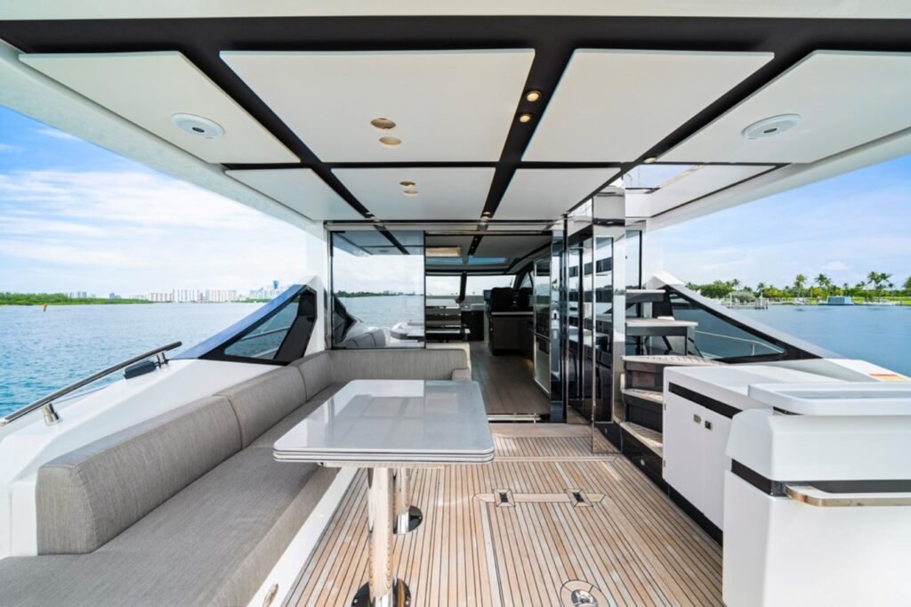Azimut 72 S7 – Italian Luxury Charter in Miami photo 23