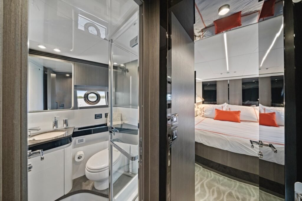 Azimut 72 S7 – Italian Luxury Charter in Miami photo 25