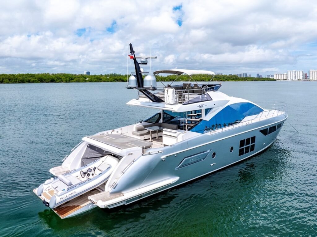Azimut 72 S7 – Italian Luxury Charter in Miami photo 27