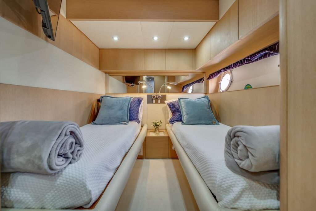Aicon 75 – Miami Yacht with Full Toy Package