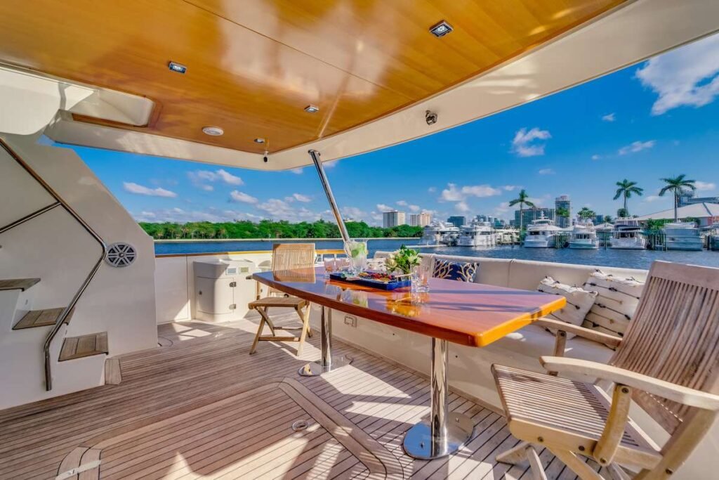 Aicon 75 – Miami Yacht with Full Toy Package