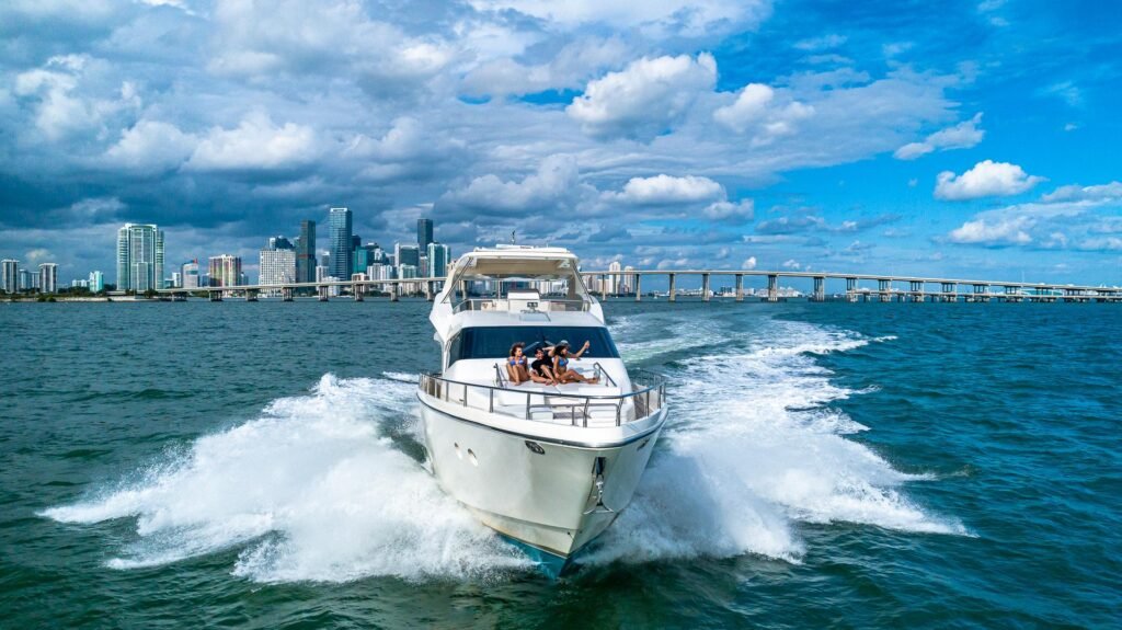 Aicon 75 – Miami Yacht with Full Toy Package