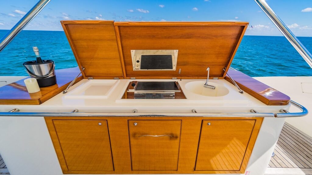 Aicon 75 – Miami Yacht with Full Toy Package