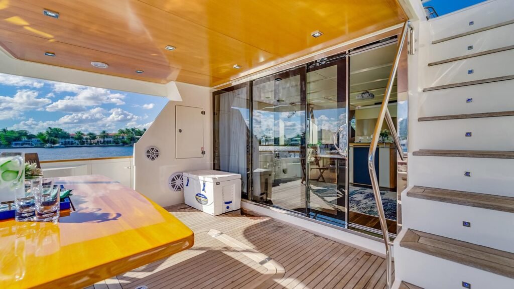Aicon 75 – Miami Yacht with Full Toy Package