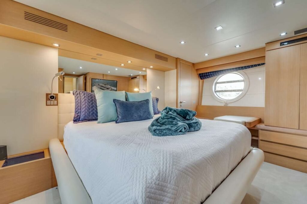 Aicon 75 – Miami Yacht with Full Toy Package