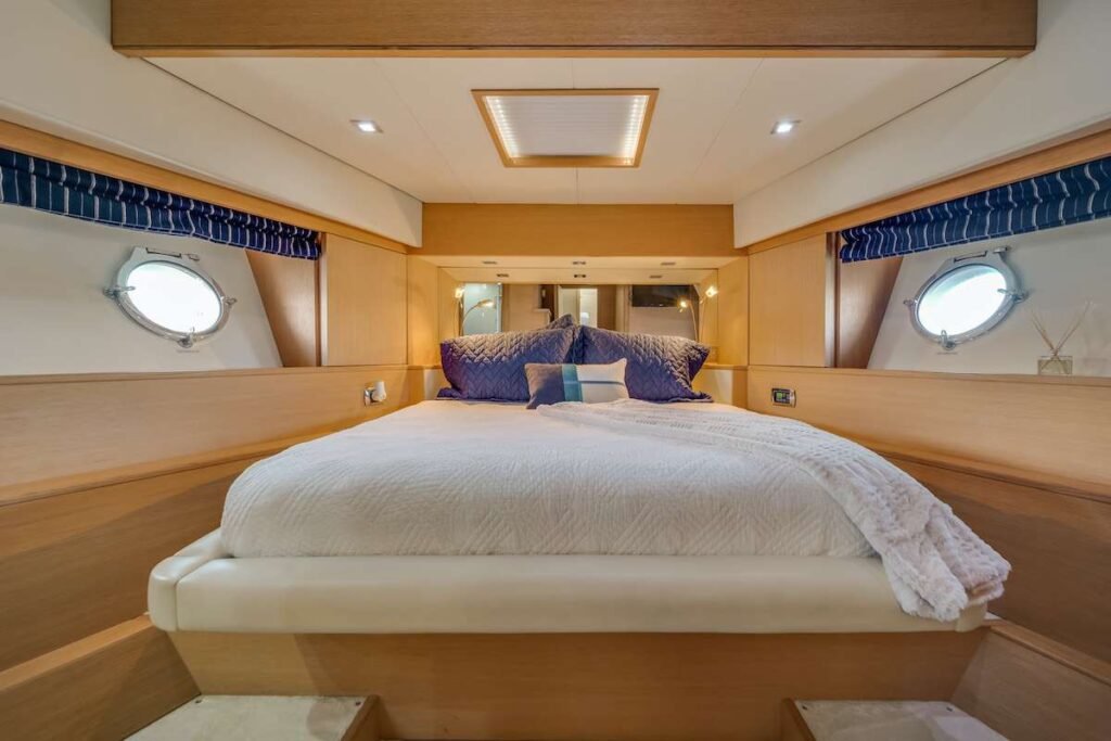 Aicon 75 – Miami Yacht with Full Toy Package