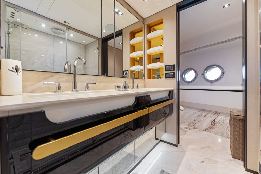 Azimut Grande 27M (88ft) – Luxury Charter with Water Toys photo 22