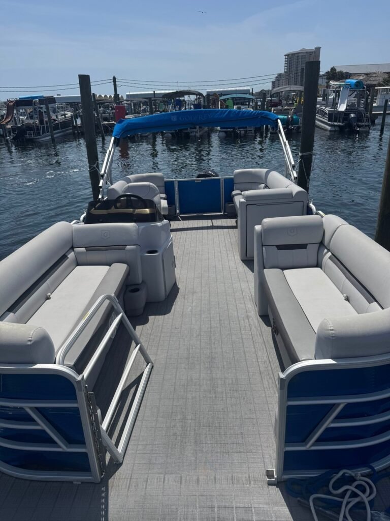 Peaks Pontoons - Crab Island