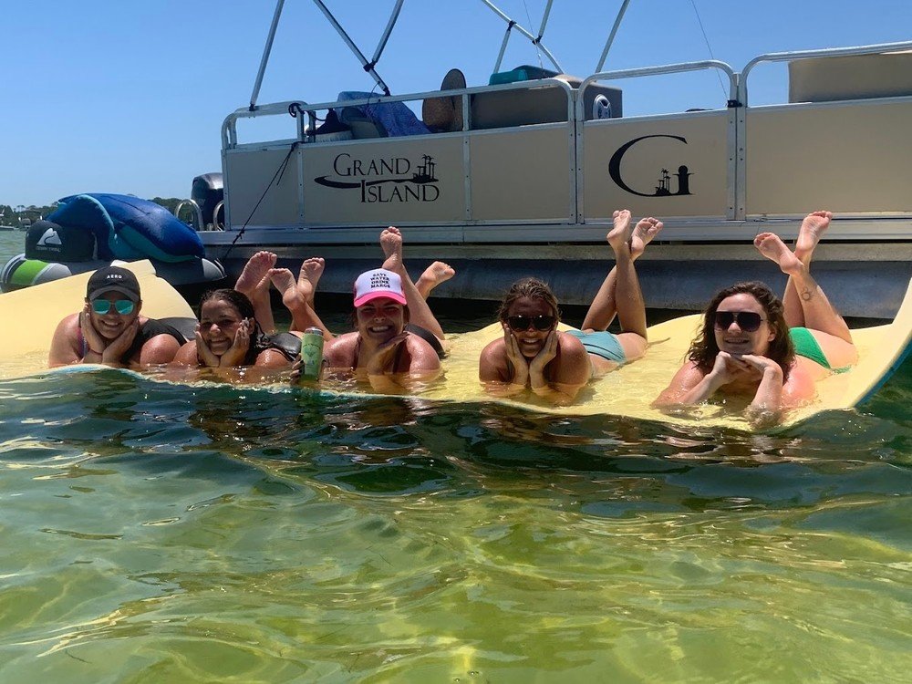 Peaks Pontoons - Crab Island
