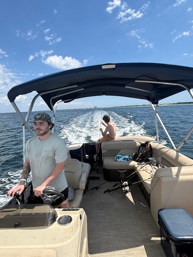 Peaks Pontoons - Crab Island
