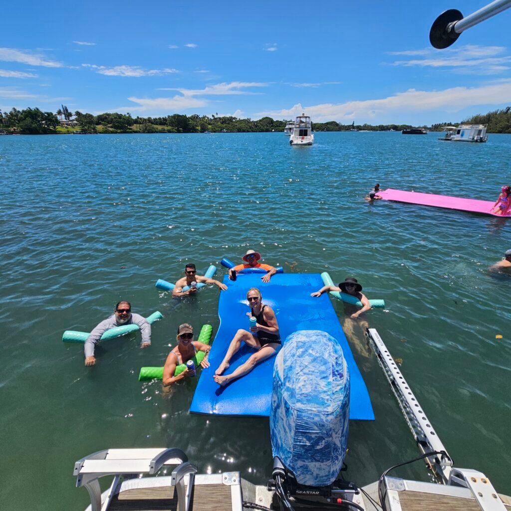 Bennington Tritoon: Explore Jupiter Waterways In Comfort & Style