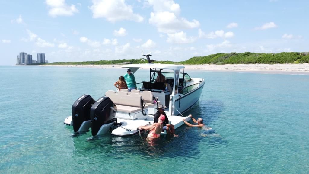 Palm Beach Luxury Yacht Cruises