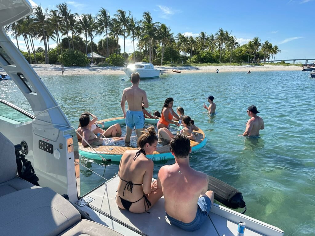 Palm Beach Luxury Yacht Cruises