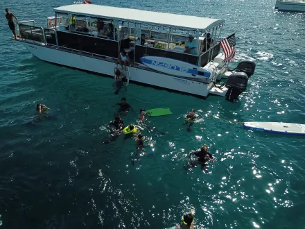 Honolulu 50ft Power Catamaran 49 Passenger