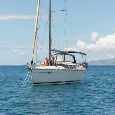 Honolulu 43′ Monohull Sailboat