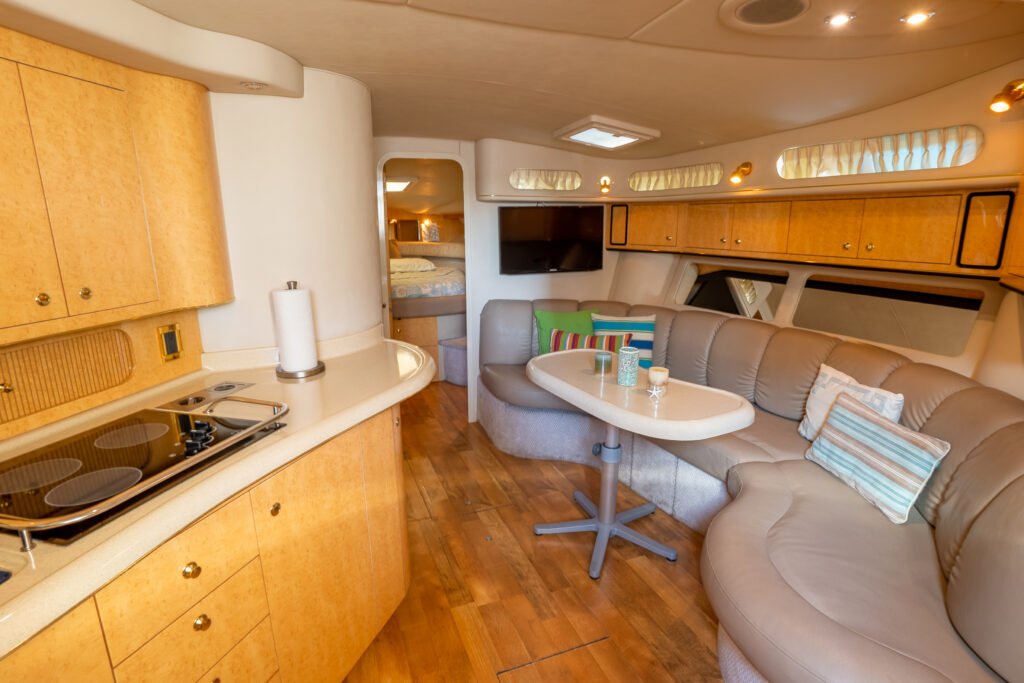 Incredible 44' Sea Ray Sundancer Yacht in Miami Beach!