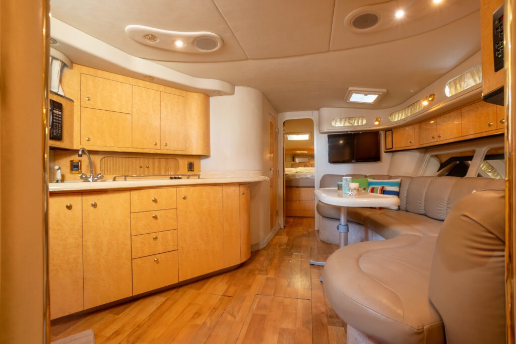 Incredible 44' Sea Ray Sundancer Yacht in Miami Beach!
