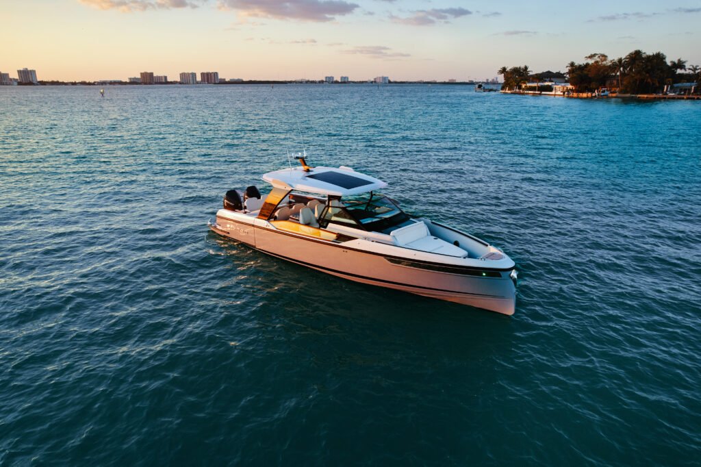 Discover Miami like Never Before | Saxdor 320 | Free Extra Hour