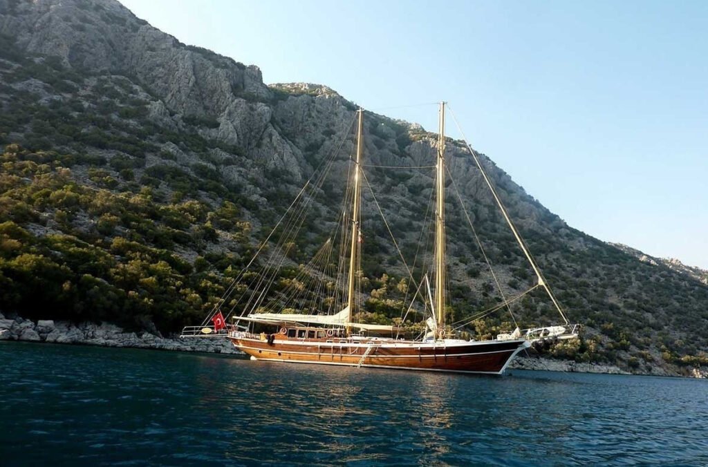 Luxury 26m Gulet 12 pax: Gulf Of Gokova weekly tour- Bodrum, Turkey