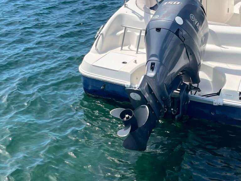 23' Hurricane FunDeck Seats up to 12 with yamaha outboard motor