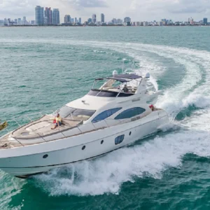 70FT Luxury Yacht in Miami 13 Guest
